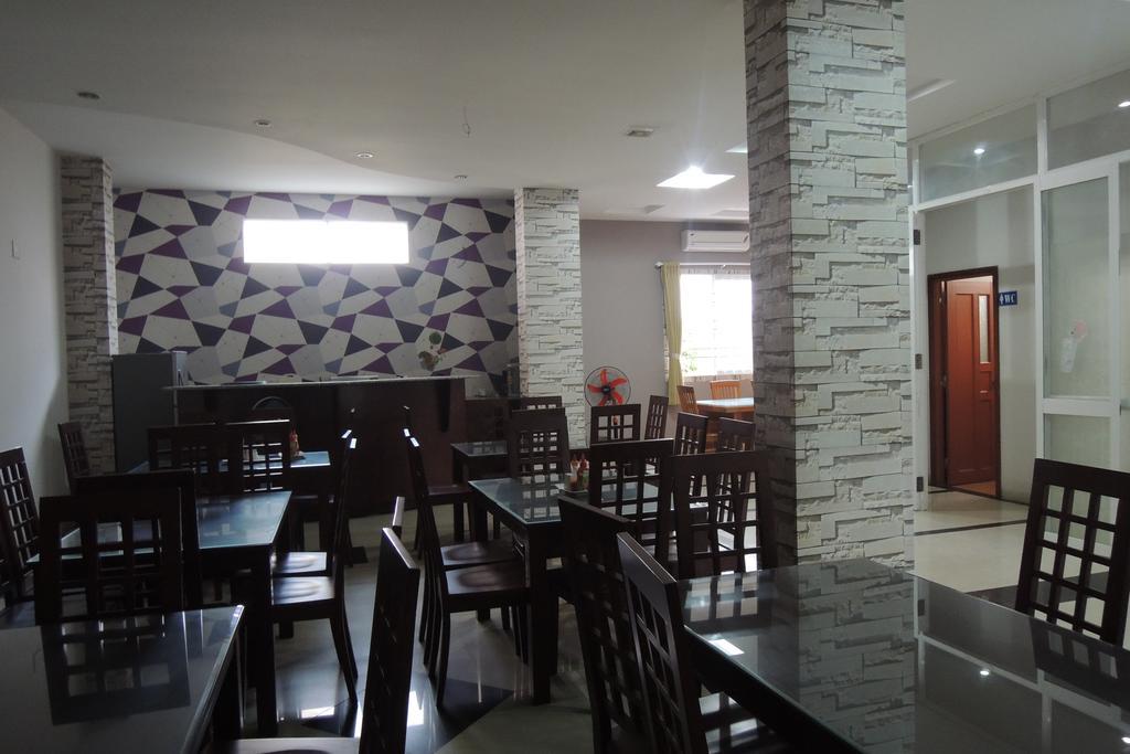 Ocean Bay Hotel Nha Trang Exterior photo